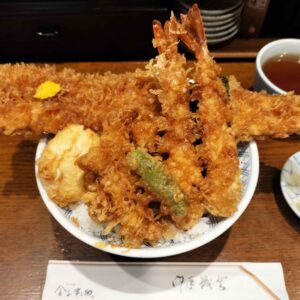 東京日本橋の金子半之助の天丼