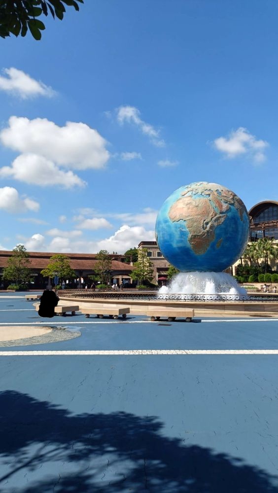 東京ディズニーシーのエントランス