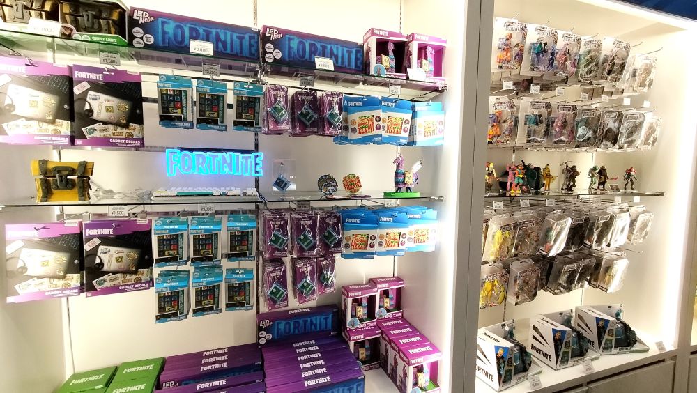 ベルサール秋葉原でフォートナイトグッズ販売中