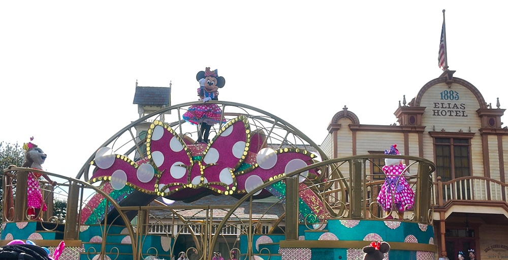 パレードのミニー＠ファンダーランド