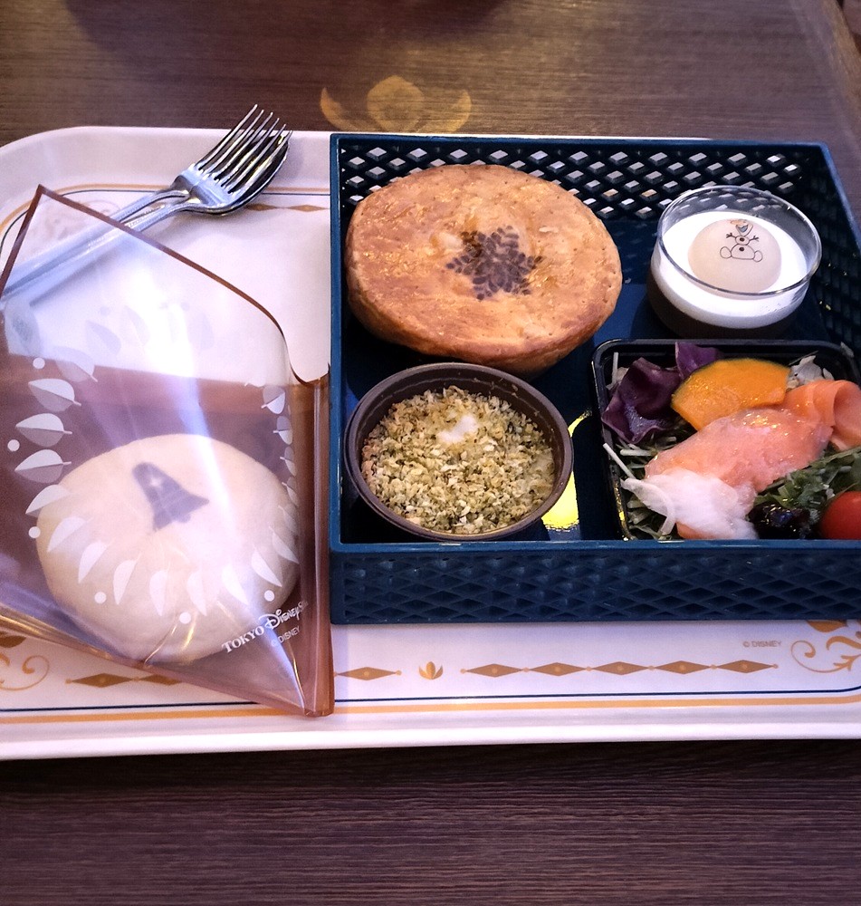 東京ディズニーシーのアレンデール・ロイヤルバンケットのアレンデールロイヤルセット（ビーフ）