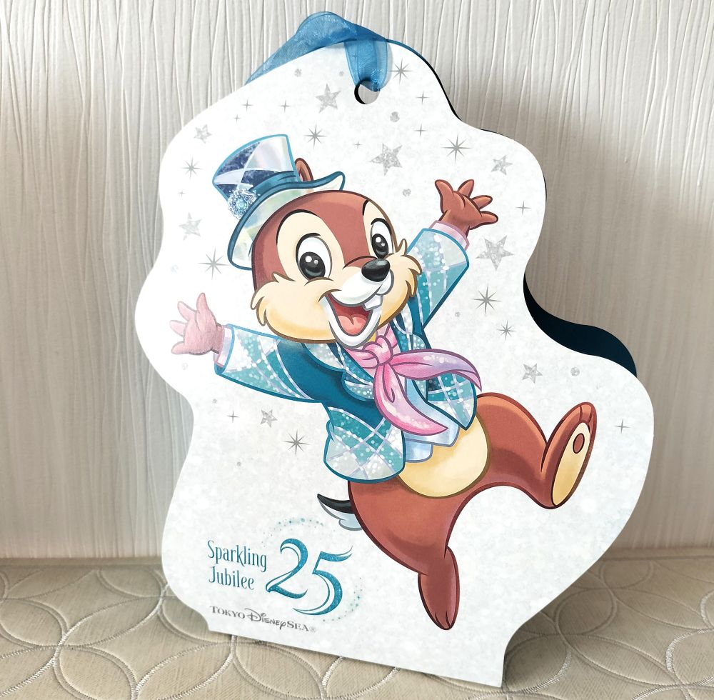 東京ディズニーシーパーク内で購入したお土産の25周年クッキー