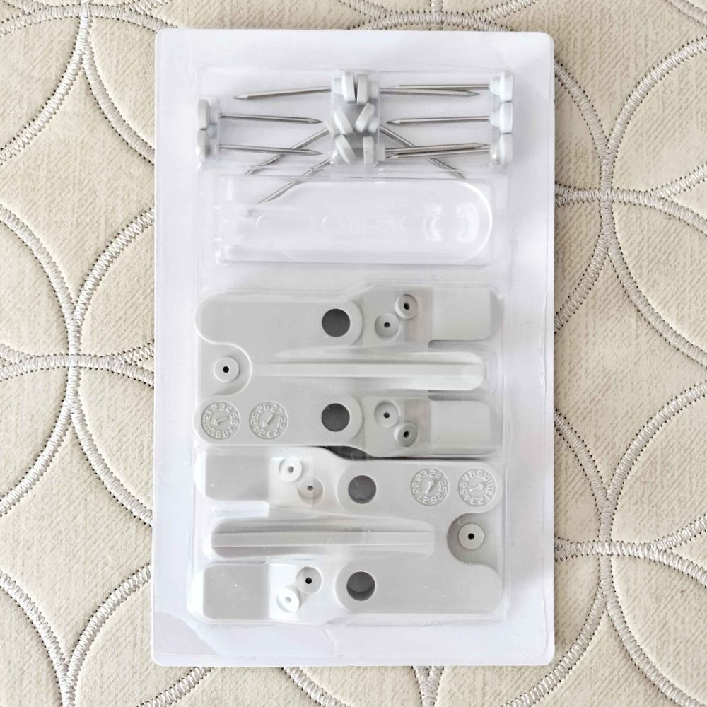 無印良品の壁に付けられる家具トレーの部品セット